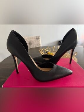 ANNA KAY Black Pointed-Toe Stiletto Pumps